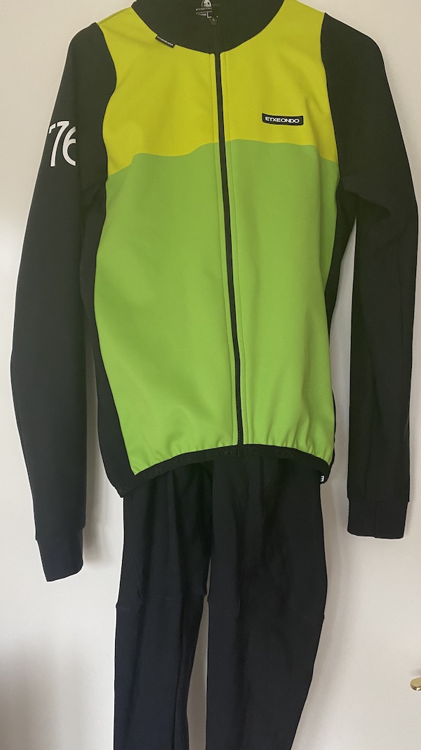 Test De La Tenue Etxeondo Veste Collant Kom Bikes Fr Votre