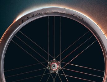 Vizzzz, le miroir aérodynamique qui rend les cyclistes et les